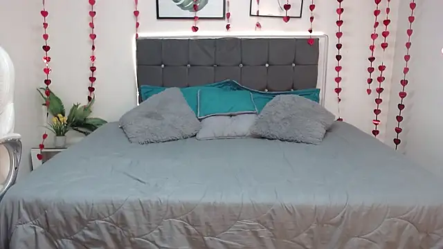 Snapshot of MysticMature chatting on February 28, 2025, 1:47 am MysticMature online show from February 28, 2025, 1:47 am