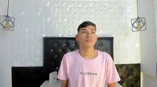 Snapshot of JackeOwens chatting on March 5, 2025, 1:06 pm JackeOwens online show from March 5, 2025, 1:06 pm