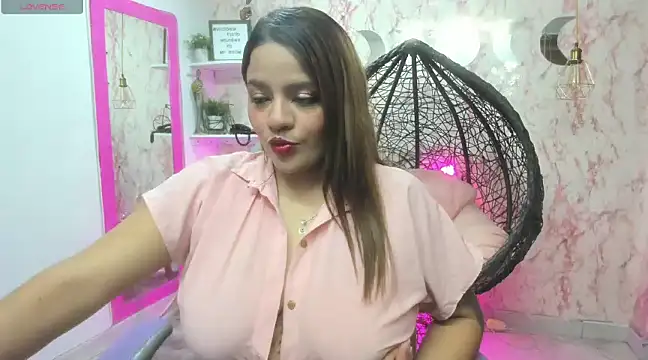 victoria  floyd online show from January 28, 2025, 7:42 pm