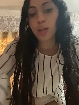 majdolin78 online show from October 30, 2025, 12:50 pm