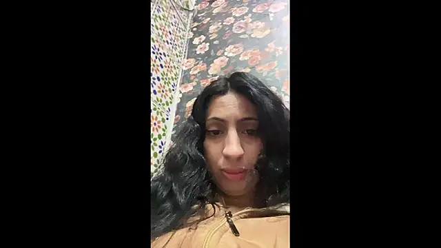 Snapshot of majdolin78 chatting on February 13, 2026, 1:29 pm majdolin78 online show from February 13, 2026, 1:29 pm