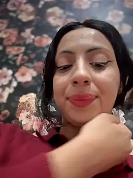 Snapshot of majdolin78 chatting on February 19, 2026, 11:06 am majdolin78 online show from February 19, 2026, 11:06 am