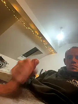 Snapshot of wyattstone chatting on October 28, 2025, 11:07 pm wyattstone online show from October 28, 2025, 11:07 pm