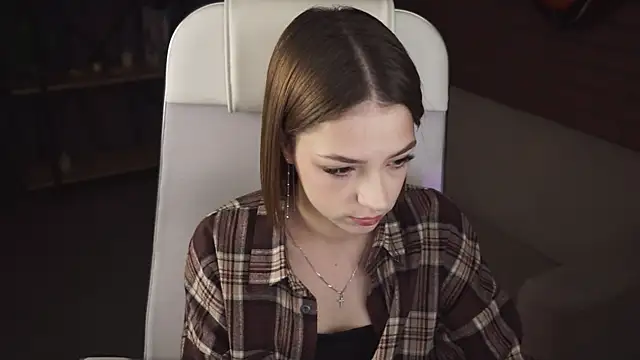 PamBeesly online show from September 17, 2025, 9:00 am