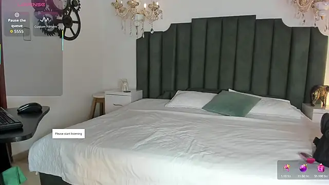 AnthonelaRusso  online show from October 12, 2025, 3:49 am