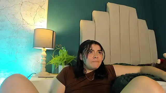 Zoe Cheshire online show from February 28, 2025, 6:32 am