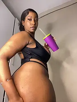 Snapshot of Spicey-CheekssX chatting on November 5, 2025, 11:27 pm Spicey-CheekssX online show from November 5, 2025, 11:27 pm