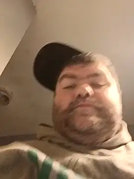 Snapshot of Rcraigue4 chatting on November 4, 2025, 9:19 am Rcraigue4 online show from November 4, 2025, 9:19 am