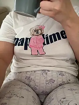 Snapshot of haskadin chatting on October 24, 2025, 12:23 pm haskadin online show from October 24, 2025, 12:23 pm