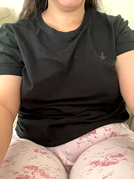 Snapshot of haskadin chatting on November 3, 2025, 7:53 am haskadin online show from November 3, 2025, 7:53 am