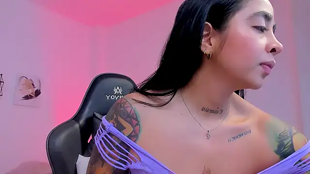 sophierooy22 online show from September 26, 2025, 12:53 pm