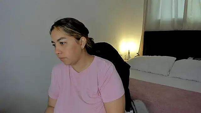 Snapshot of brithany_olson25 chatting on February 6, 2026, 12:08 pm brithany olson25 online show from February 6, 2026, 12:08 pm