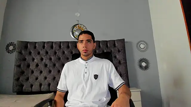 Snapshot of RYAN_PATERSON chatting on January 24, 2025, 7:18 pm RYAN PATERSON online show from January 24, 2025, 7:18 pm