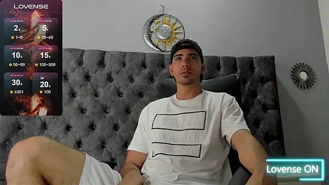 Snapshot of RYAN_PATERSON chatting on January 27, 2025, 8:07 pm RYAN PATERSON online show from January 27, 2025, 8:07 pm