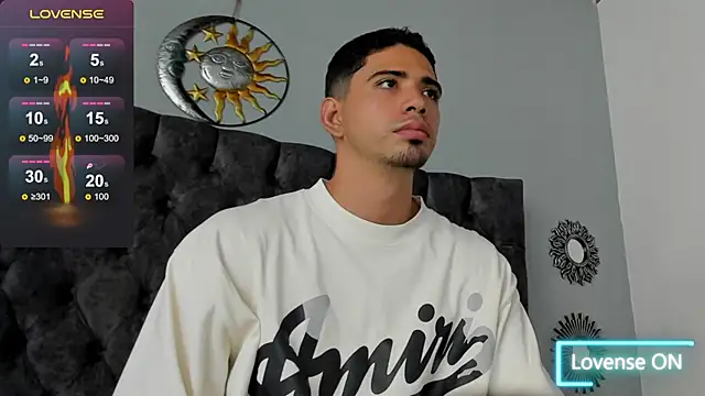 Snapshot of RYAN_PATERSON chatting on February 11, 2025, 7:27 pm RYAN PATERSON online show from February 11, 2025, 7:27 pm