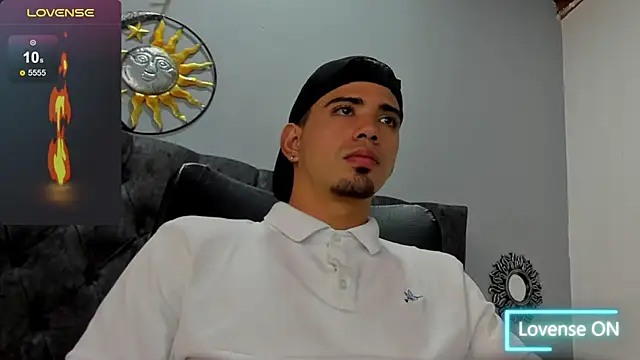 Snapshot of RYAN_PATERSON chatting on February 13, 2025, 8:13 pm RYAN PATERSON online show from February 13, 2025, 8:13 pm