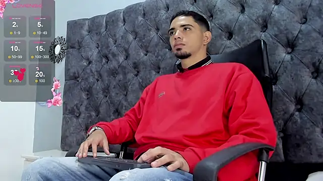 Snapshot of RYAN_PATERSON chatting on March 18, 2025, 7:53 pm RYAN PATERSON online show from March 18, 2025, 7:53 pm