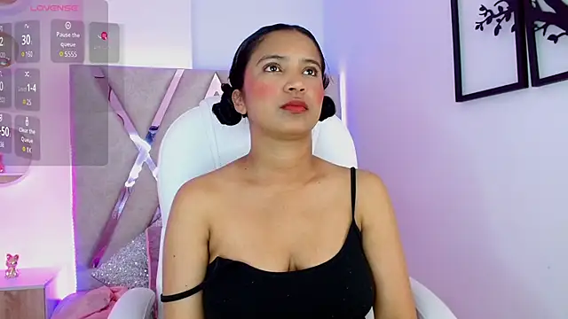 Snapshot of Sophia_waalker__1 chatting on January 22, 2025, 11:01 am Sophia waalker 1 online show from January 22, 2025, 11:01 am