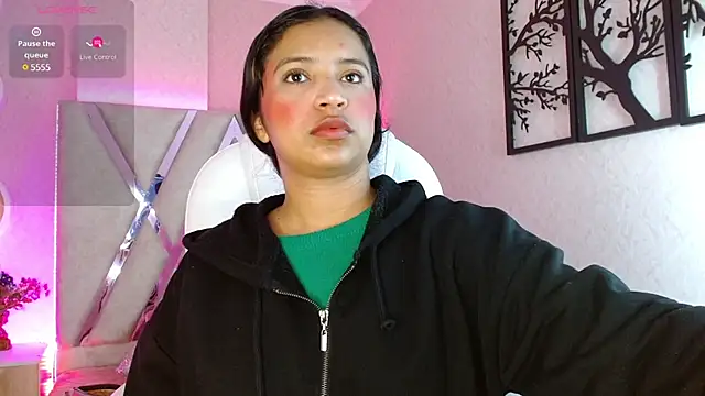 Snapshot of Sophia_waalker__1 chatting on January 29, 2025, 12:24 pm Sophia waalker 1 online show from January 29, 2025, 12:24 pm