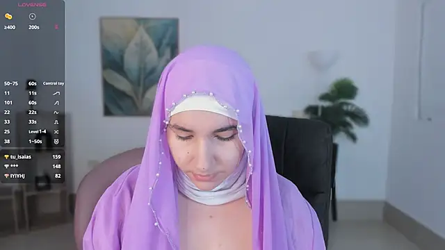 Snapshot of Ayha_khalaf chatting on October 4, 2025, 12:52 am Ayha khalaf online show from October 4, 2025, 12:52 am