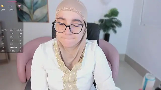 Snapshot of Ayha_khalaf chatting on October 5, 2025, 1:15 am Ayha khalaf online show from October 5, 2025, 1:15 am