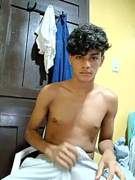 novinhopauzudo1000 online show from January 20, 2025, 3:37 am