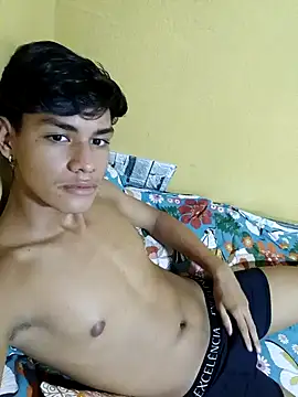 novinhopauzudo1000 online show from January 22, 2025, 7:34 pm