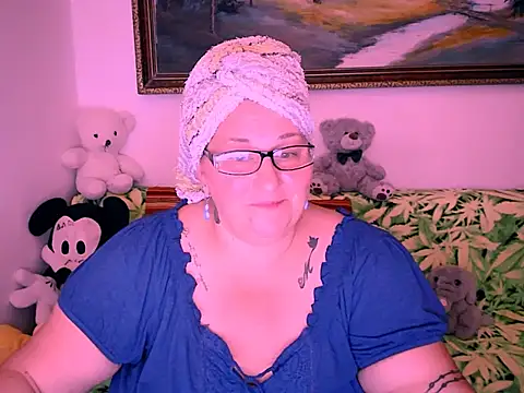 Snapshot of mayamayx chatting on October 11, 2025, 6:50 pm mayamayx online show from October 11, 2025, 6:50 pm