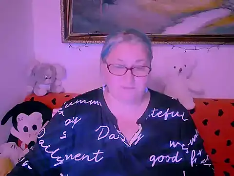 Snapshot of mayamayx chatting on November 23, 2025, 3:34 pm mayamayx online show from November 23, 2025, 3:34 pm