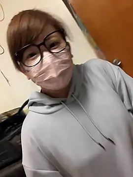 Snapshot of ran_xx_x chatting on September 14, 2025, 4:17 pm ran xx x online show from September 14, 2025, 4:17 pm