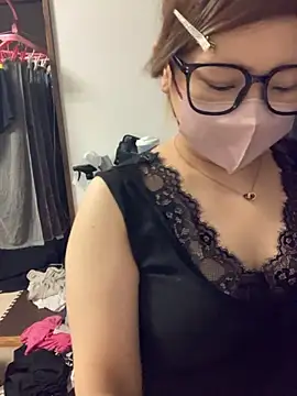 Snapshot of ran_xx_x chatting on September 28, 2025, 4:12 pm ran xx x online show from September 28, 2025, 4:12 pm