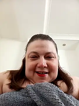 HotHornyEmmaX online show from April 21, 2026, 11:27 am