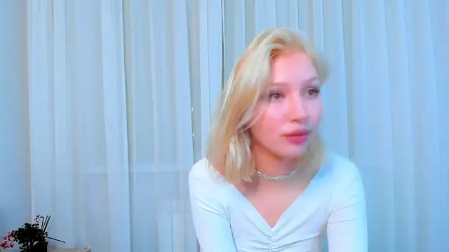 Snapshot of SallyCha chatting on January 19, 2025, 8:19 pm SallyCha online show from January 19, 2025, 8:19 pm