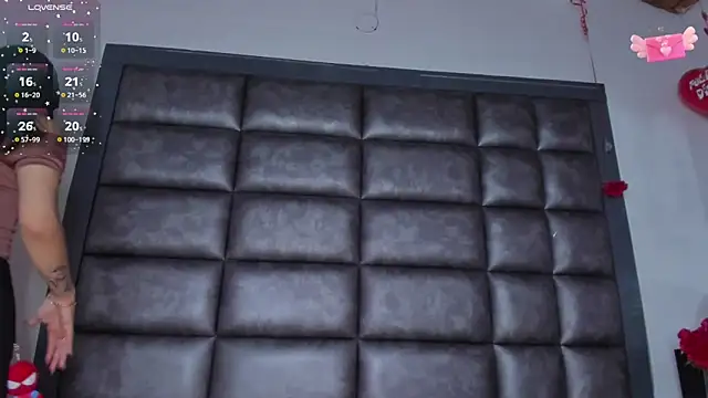 Snapshot of Lili_Bykers chatting on February 18, 2025, 11:33 am Lili Bykers online show from February 18, 2025, 11:33 am