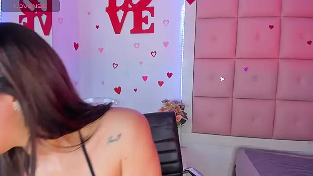 Snapshot of Lili_Bykers chatting on October 12, 2025, 12:59 pm Lili Bykers online show from October 12, 2025, 12:59 pm