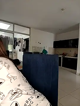 Snapshot of Lili_Bykers chatting on October 23, 2025, 5:44 pm Lili Bykers online show from October 23, 2025, 5:44 pm