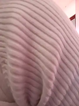 Snapshot of Lili_Bykers chatting on October 26, 2025, 7:31 pm Lili Bykers online show from October 26, 2025, 7:31 pm