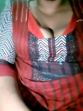 Snapshot of SexyRiyaaa chatting on January 22, 2025, 4:12 pm SexyRiyaaa online show from January 22, 2025, 4:12 pm