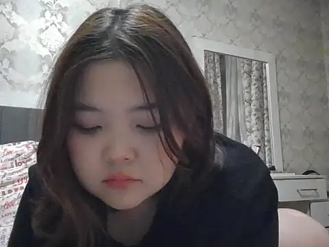 Snapshot of elysiann3 chatting on February 2, 2025, 7:14 pm elysiann3 online show from February 2, 2025, 7:14 pm