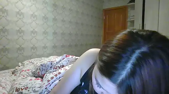 Snapshot of elysiann3 chatting on February 5, 2025, 5:31 pm elysiann3 online show from February 5, 2025, 5:31 pm