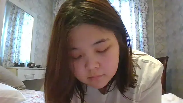 Snapshot of elysiann3 chatting on February 22, 2025, 11:46 am elysiann3 online show from February 22, 2025, 11:46 am