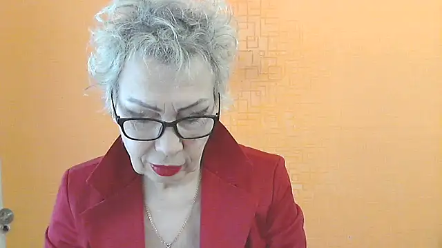 Snapshot of NessyJenixs chatting on February 1, 2026, 8:35 am NessyJenixs online show from February 1, 2026, 8:35 am