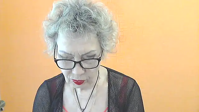 NessyJenixs online show from April 9, 2026, 6:30 am