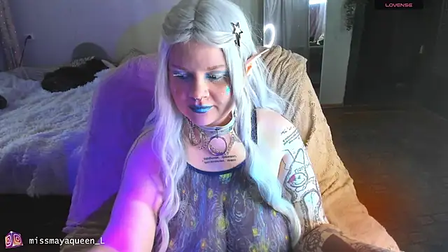 Snapshot of missmayaqueen chatting on July 16, 2026, 12:33 pm missmayaqueen online show from July 16, 2026, 12:33 pm