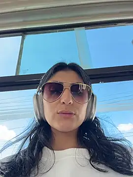 fiorella paris online show from February 21, 2026, 7:26 pm