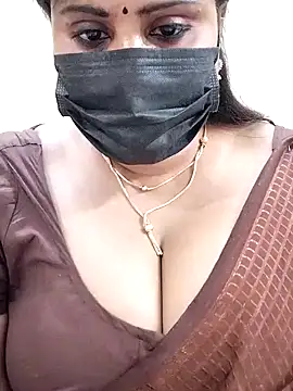 Snapshot of Queenflowerr chatting on January 27, 2025, 6:09 pm Queenflowerr online show from January 27, 2025, 6:09 pm