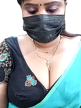 Snapshot of Queenflowerr chatting on March 3, 2025, 2:26 pm Queenflowerr online show from March 3, 2025, 2:26 pm