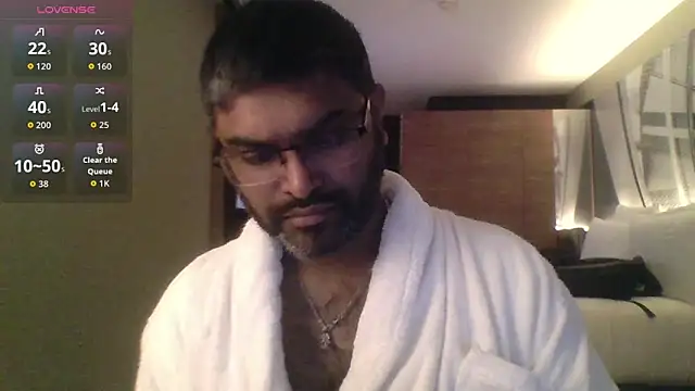 Snapshot of IndienTiger chatting on September 16, 2025, 7:04 pm IndienTiger online show from September 16, 2025, 7:04 pm