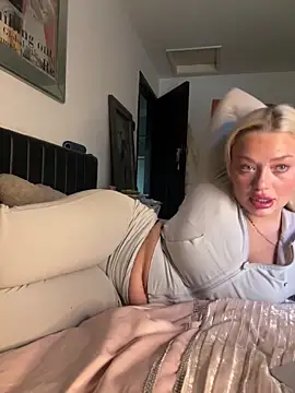 blissdimicco online show from February 27, 2025, 4:21 pm