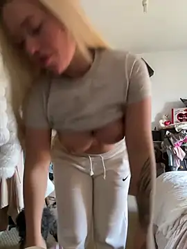 blissdimicco online show from March 12, 2025, 11:31 am